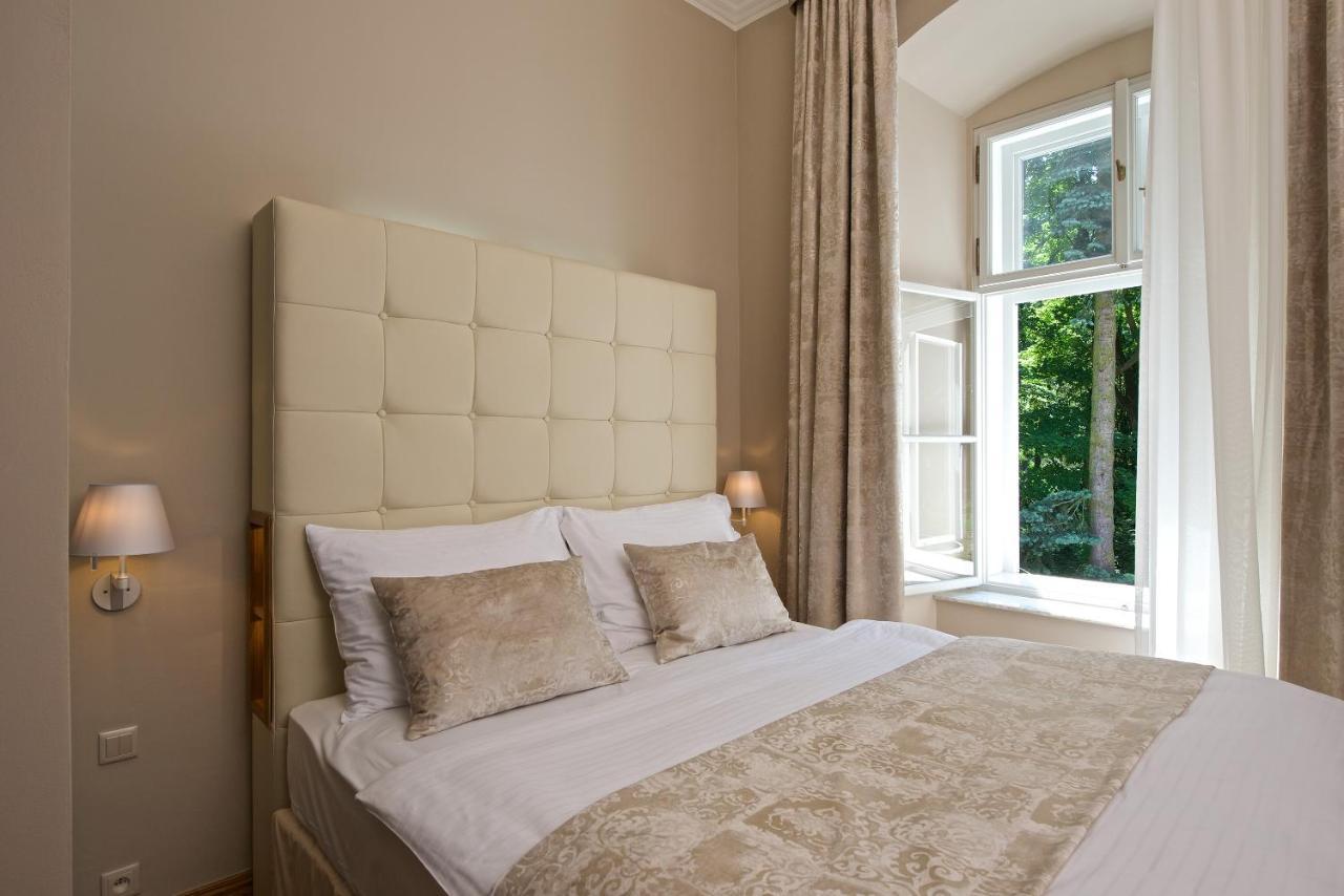 Zamek Ratmerice - Hotel & Resort Luaran gambar