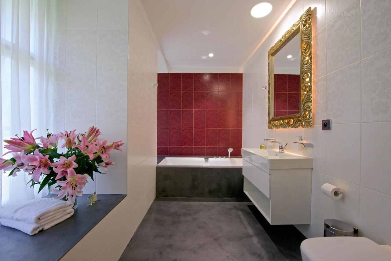 Zamek Ratmerice - Hotel & Resort Luaran gambar
