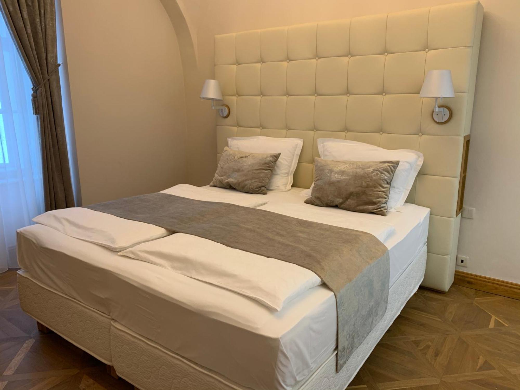Zamek Ratmerice - Hotel & Resort Luaran gambar