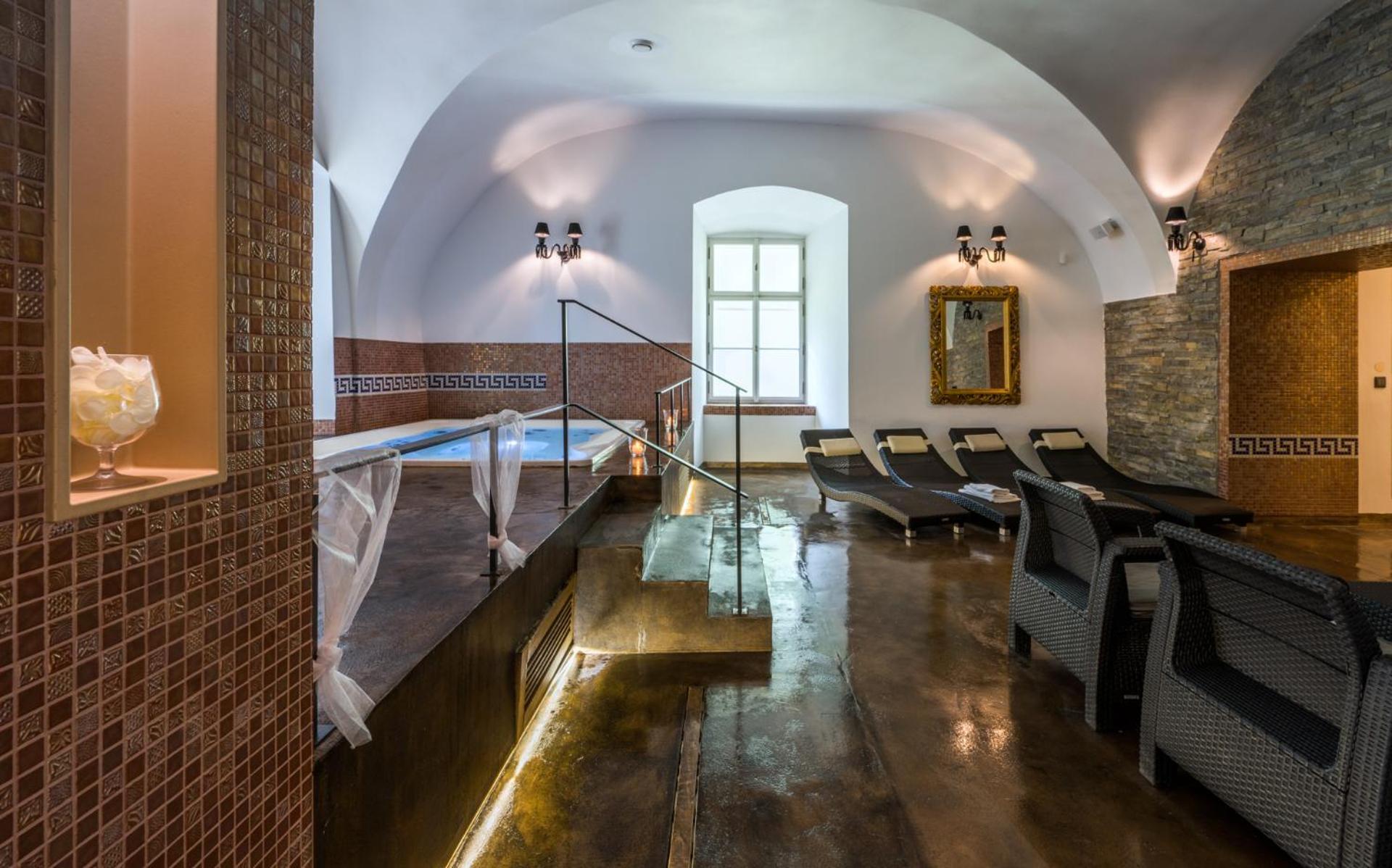 Zamek Ratmerice - Hotel & Resort Luaran gambar