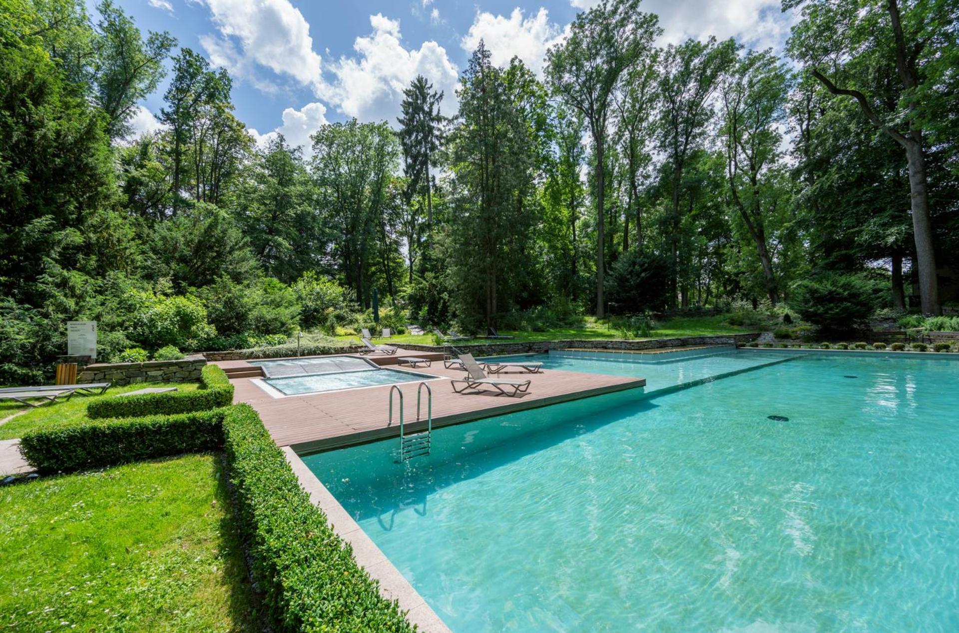 Zamek Ratmerice - Hotel & Resort Luaran gambar