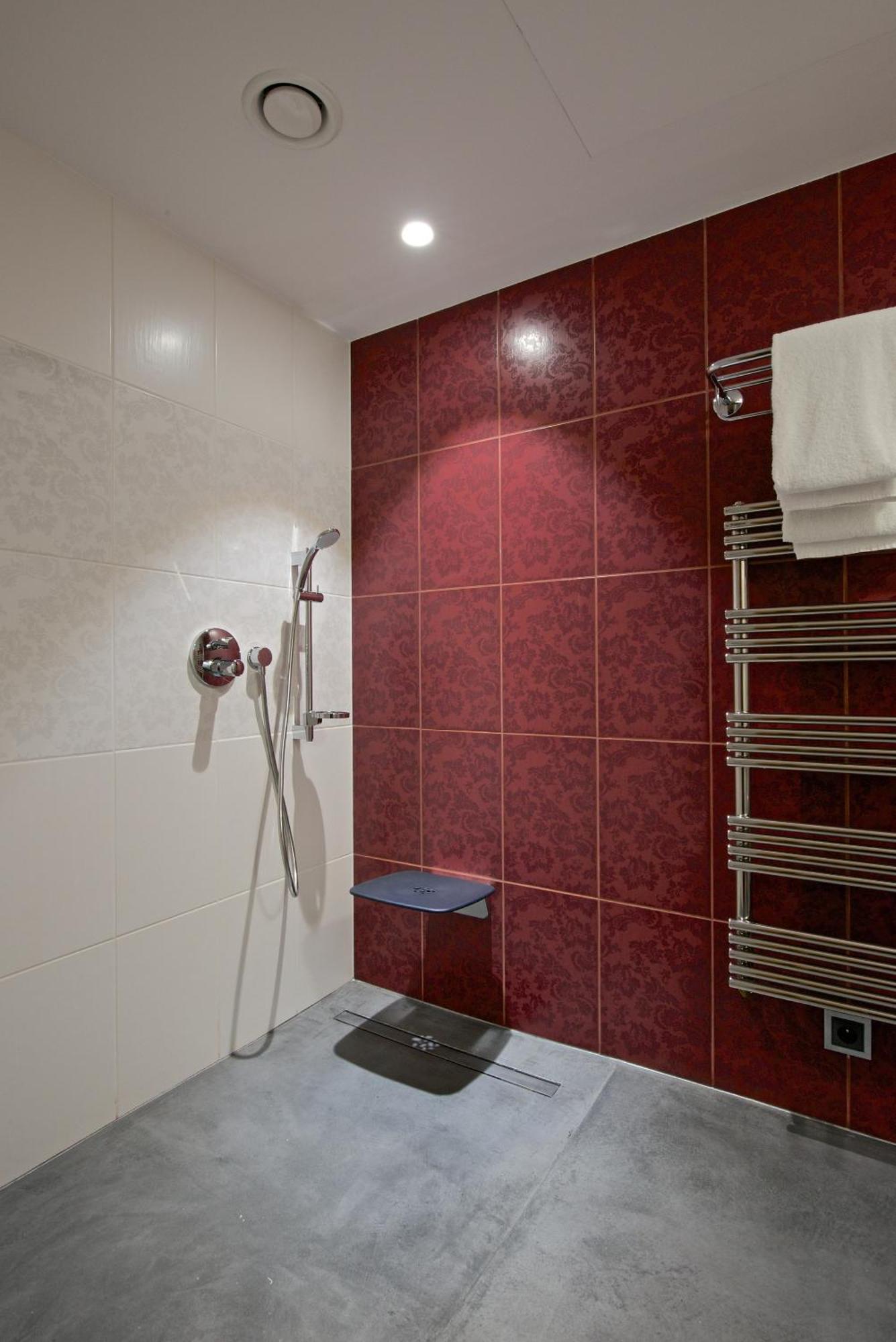 Zamek Ratmerice - Hotel & Resort Luaran gambar