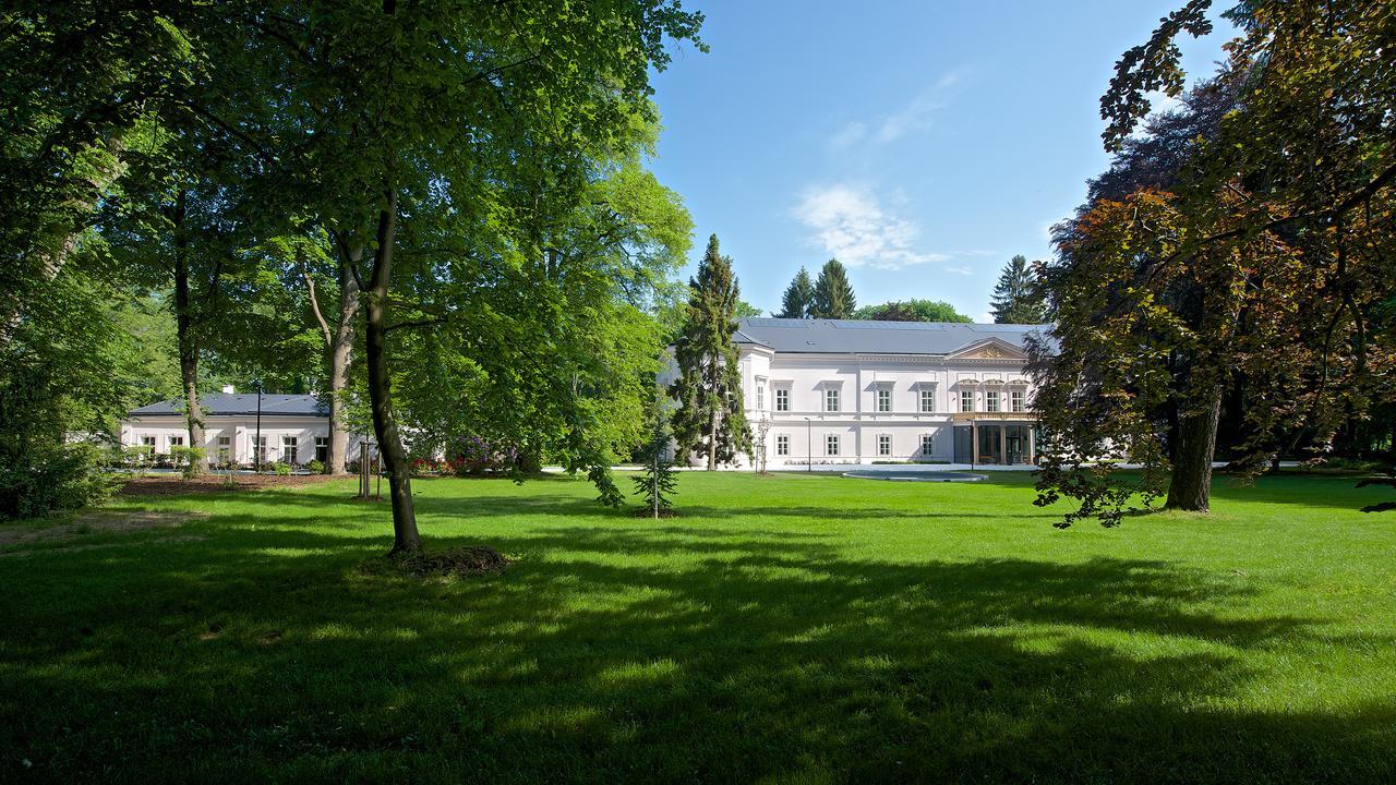Zamek Ratmerice - Hotel & Resort Luaran gambar