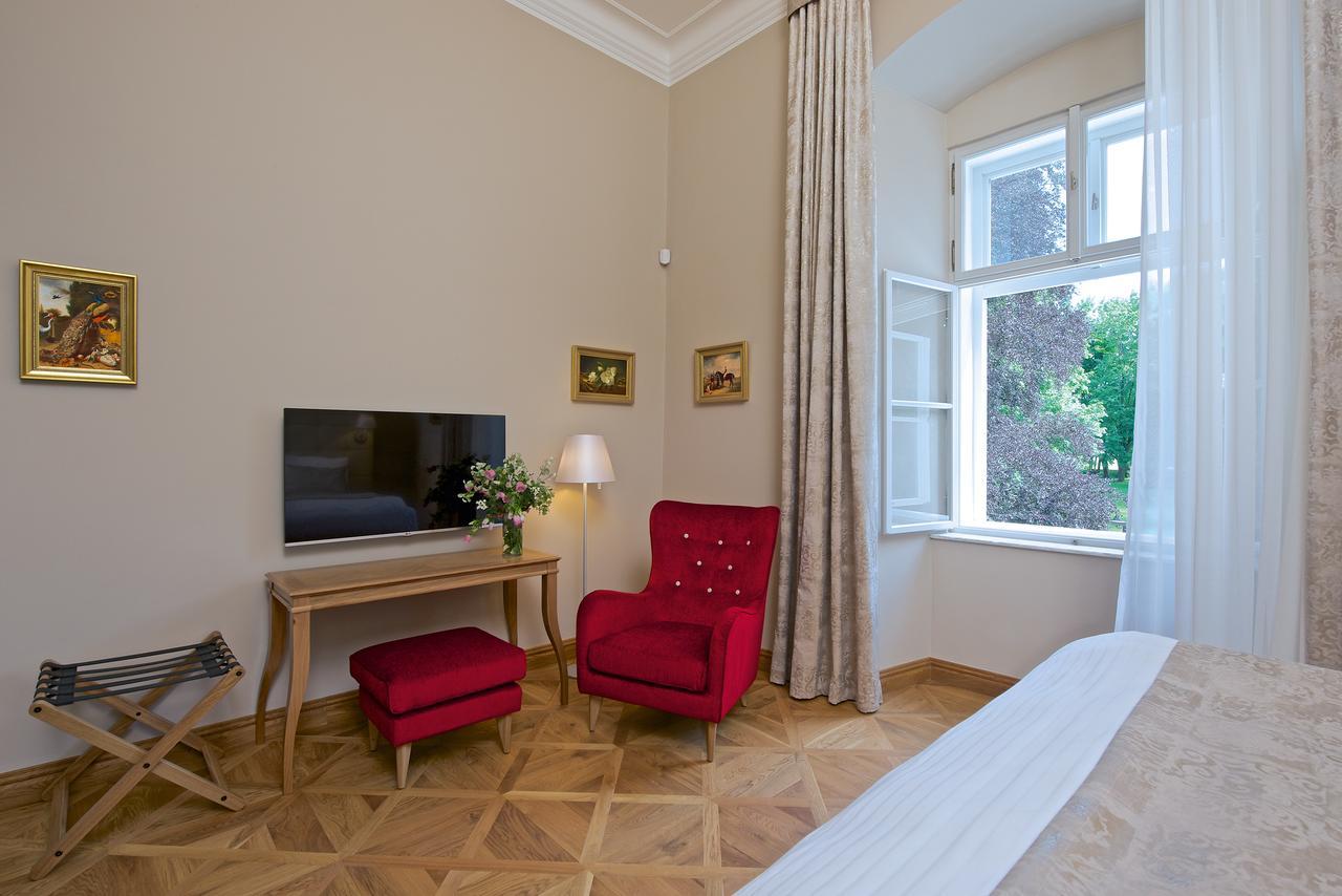 Zamek Ratmerice - Hotel & Resort Luaran gambar