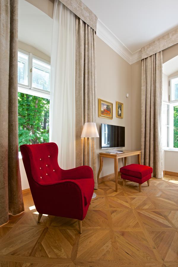 Zamek Ratmerice - Hotel & Resort Luaran gambar