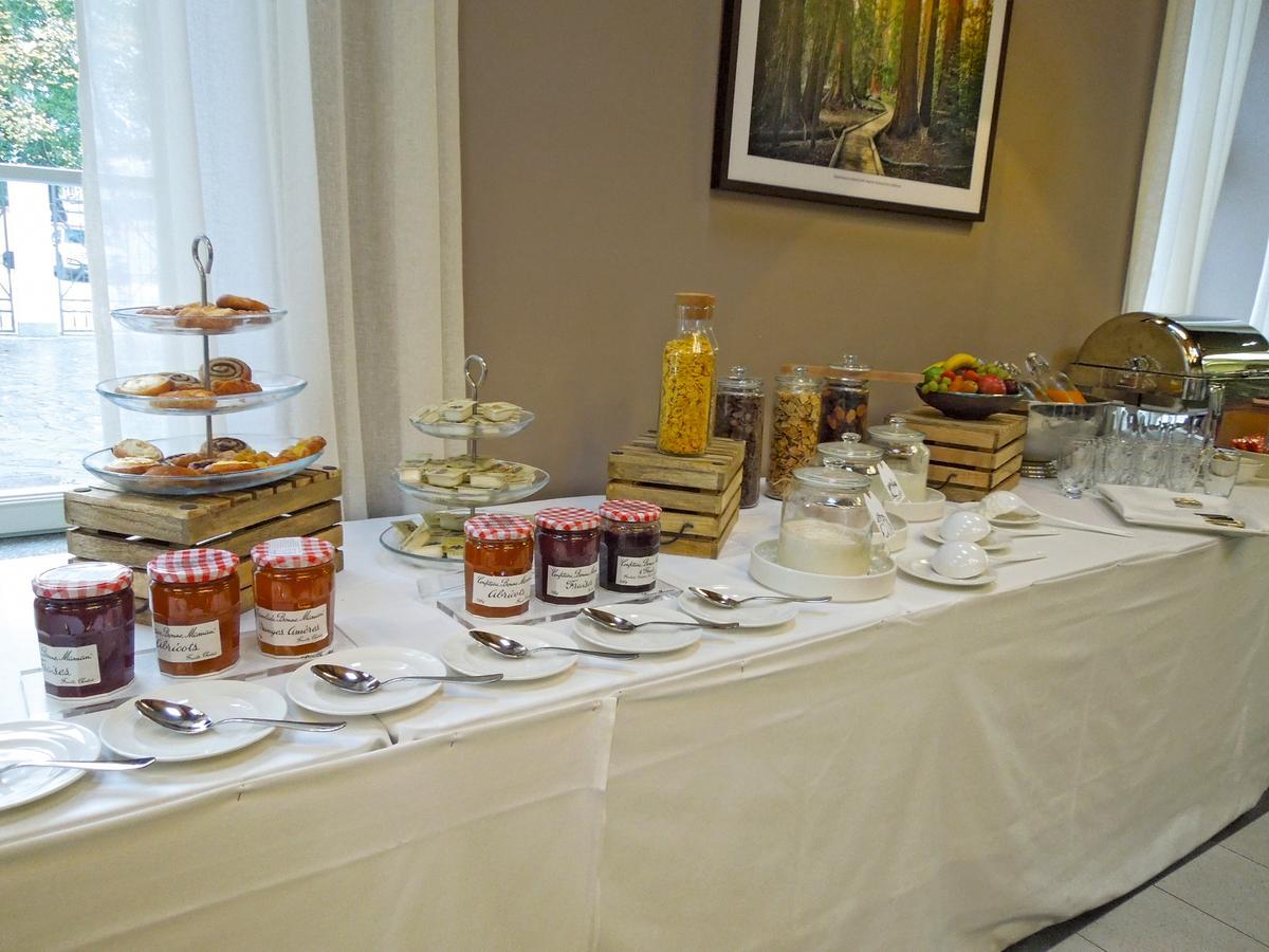 Zamek Ratmerice - Hotel & Resort Luaran gambar