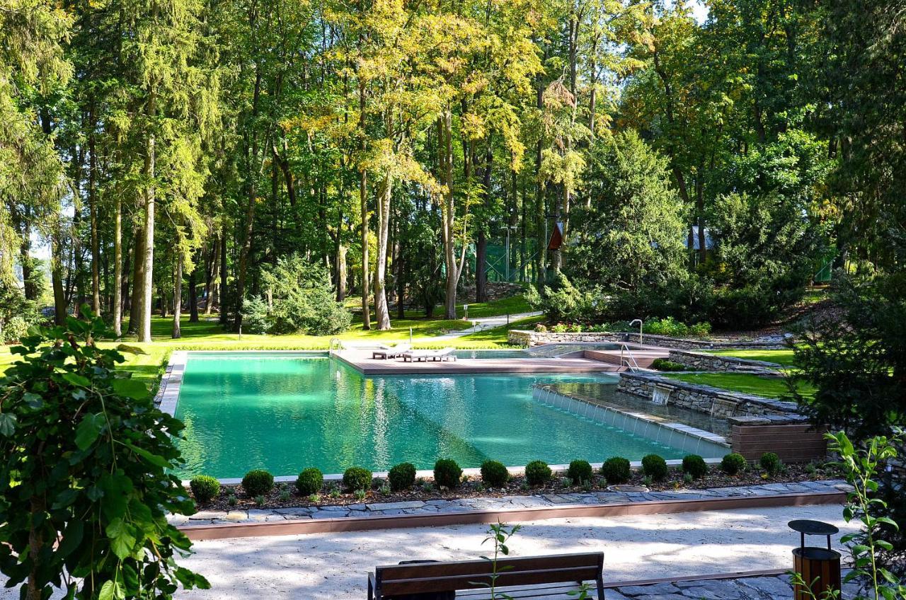 Zamek Ratmerice - Hotel & Resort Luaran gambar